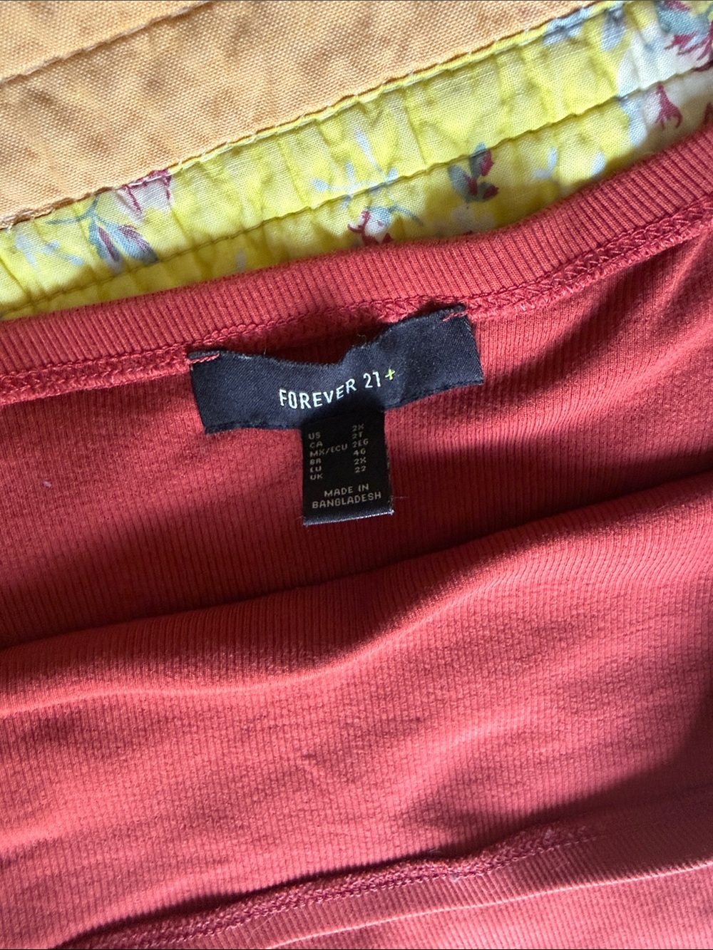 Burnt Red Ribbed Strapless Tube Top - Picture 2 of 4
